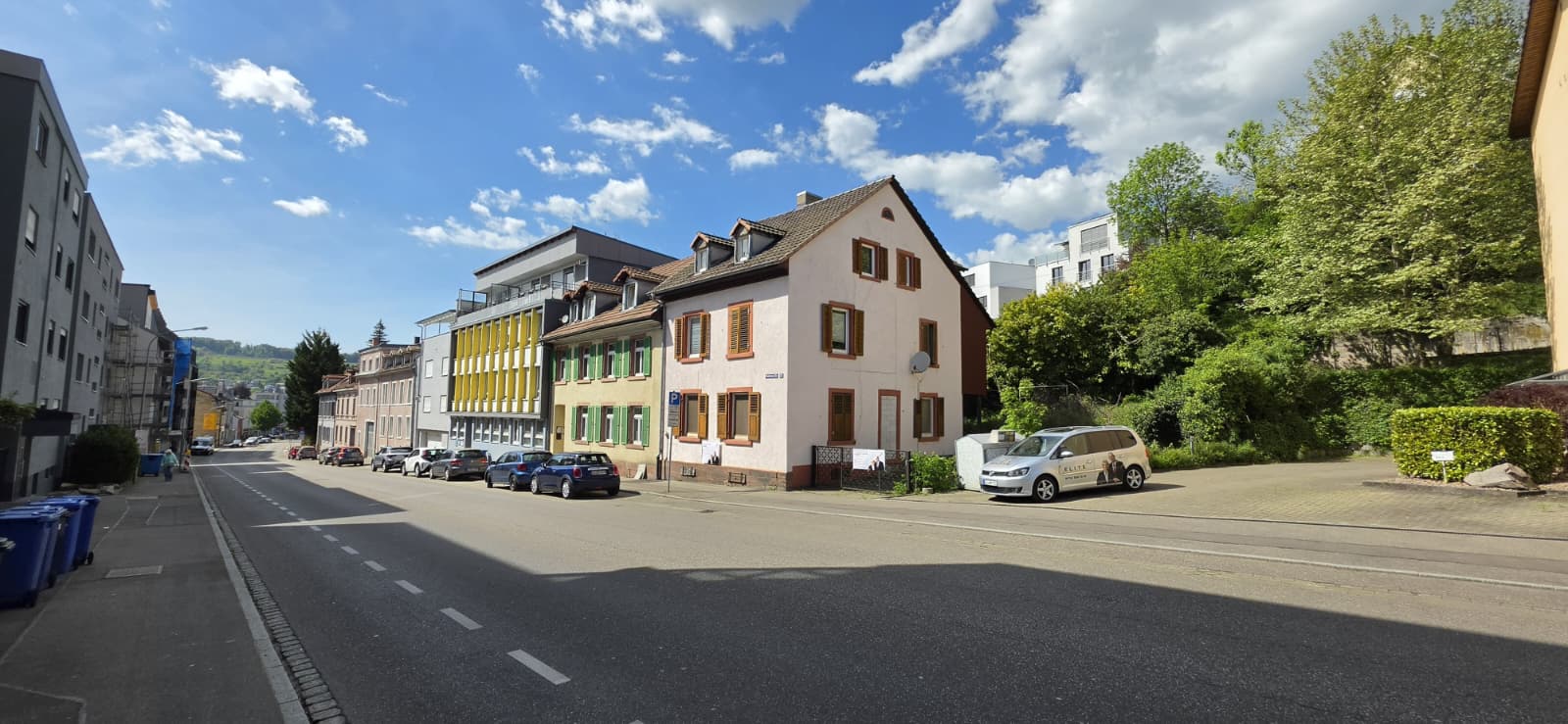 Attraktives Mehrfamilienhaus mit drei Wohneinheiten in gefragter Lage von Lörrach
